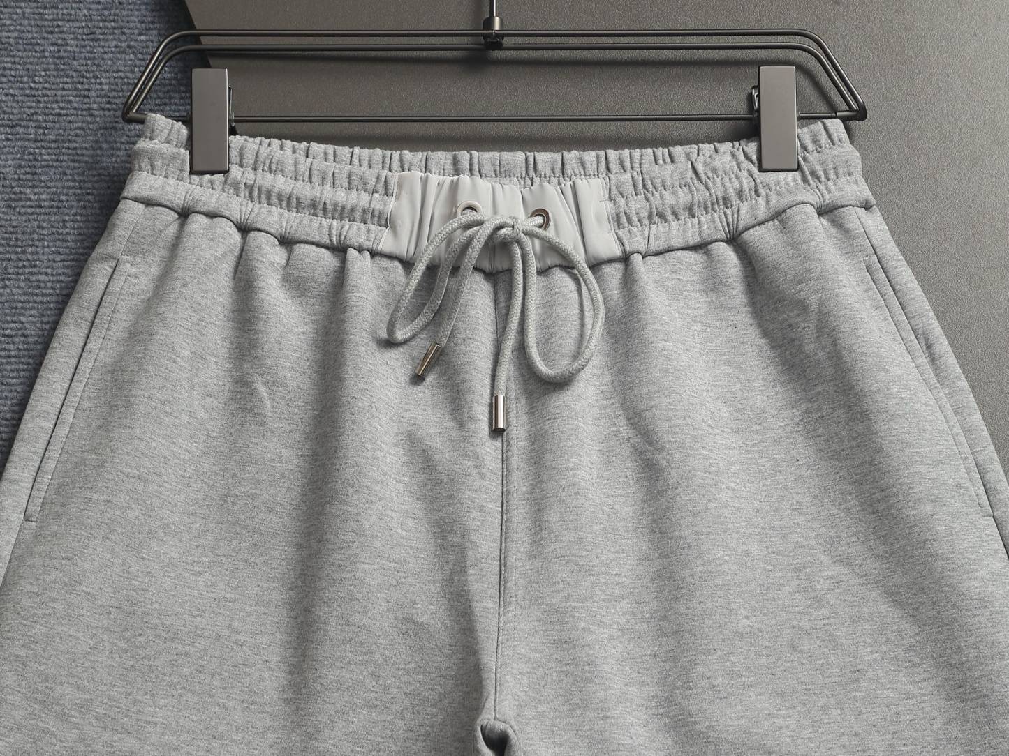 【MONCLER】ショートパンツ
