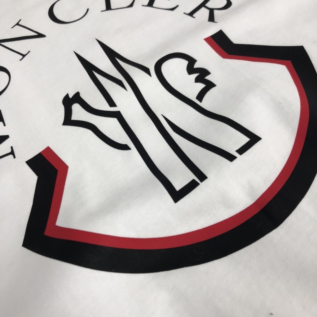 【MONCLER】長袖 T シャツ
