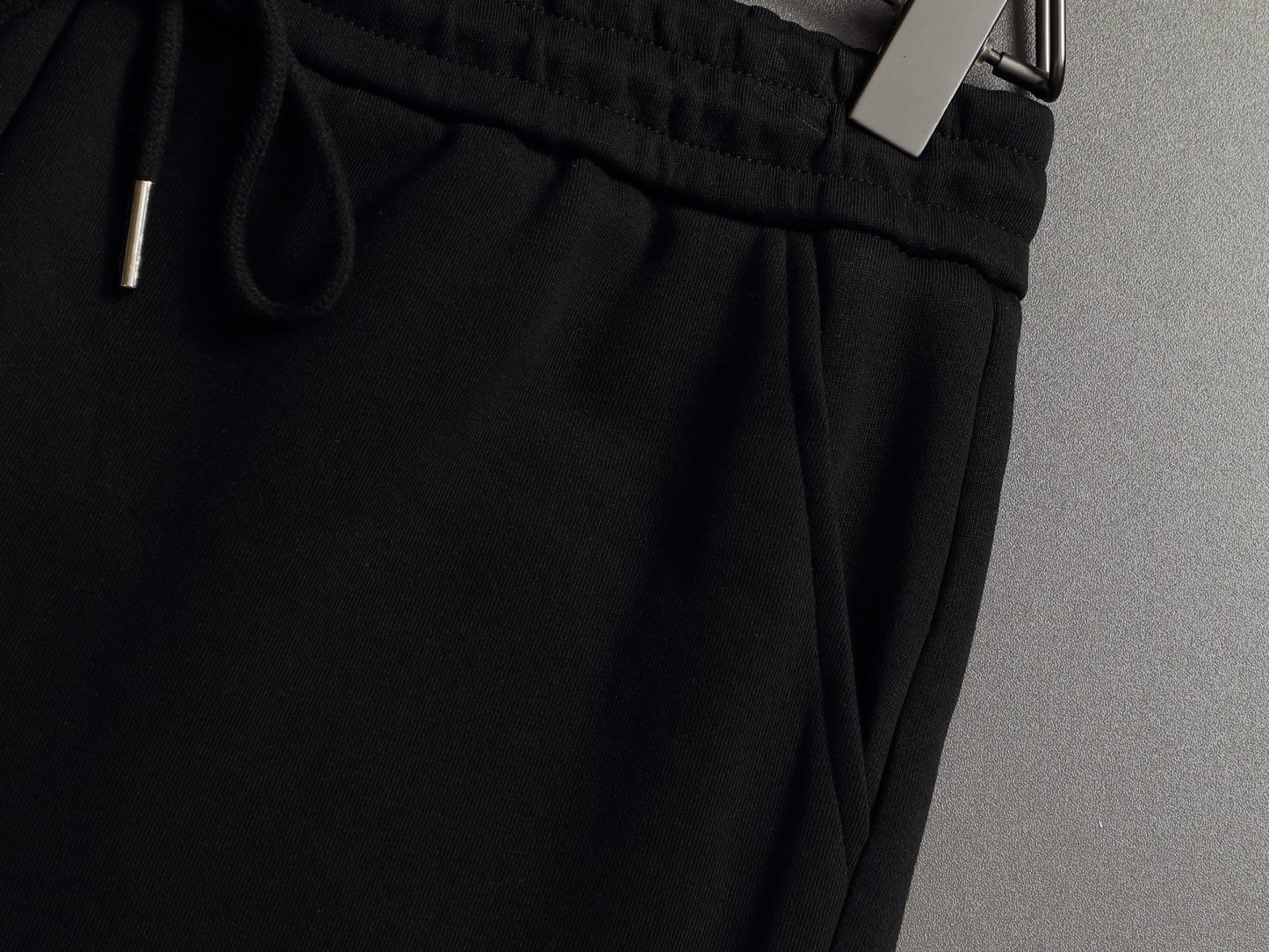 【LOUIS VUITTON】ショートパンツ
