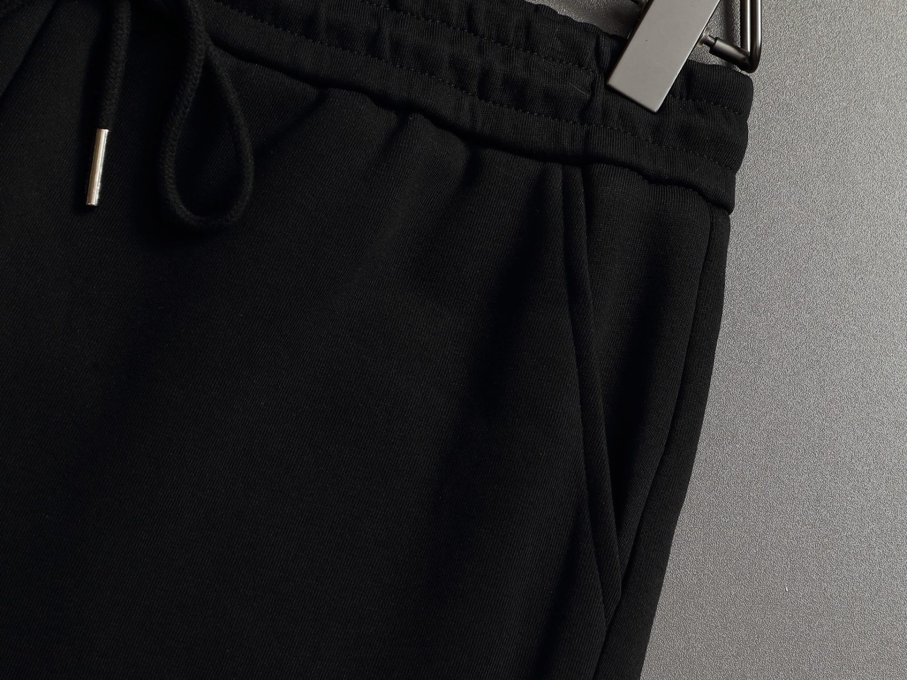 【LOUIS VUITTON】ショートパンツ