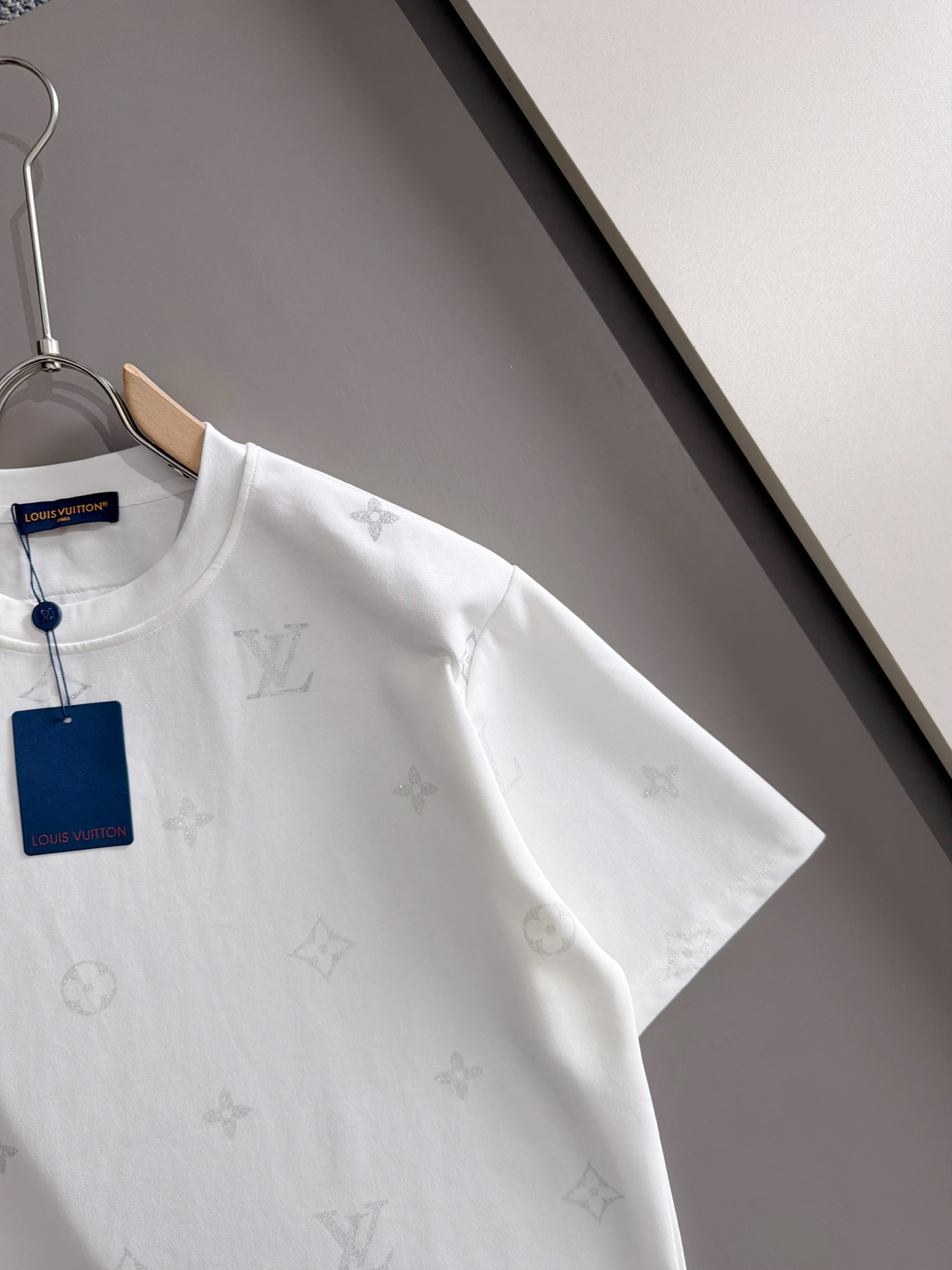 【LOUIS VUITTON】半袖T シャツショートパンツ セットアップ