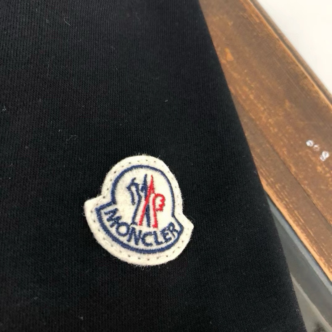 【MONCLER】長袖 T シャツ