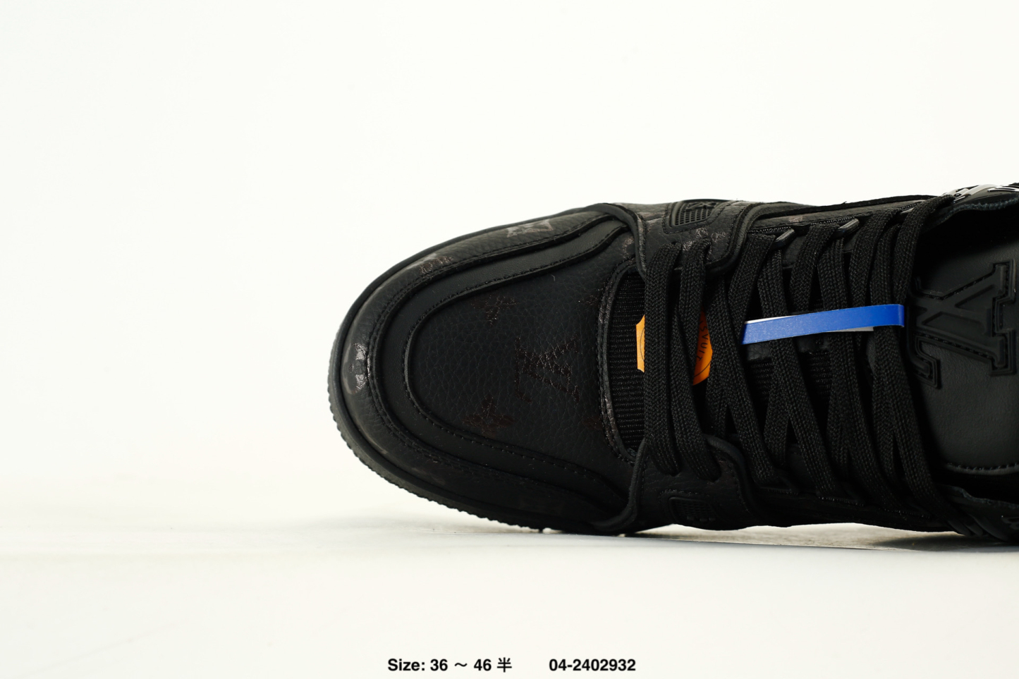 LOUIS VUITTON TRAINER ローカットスニーカー