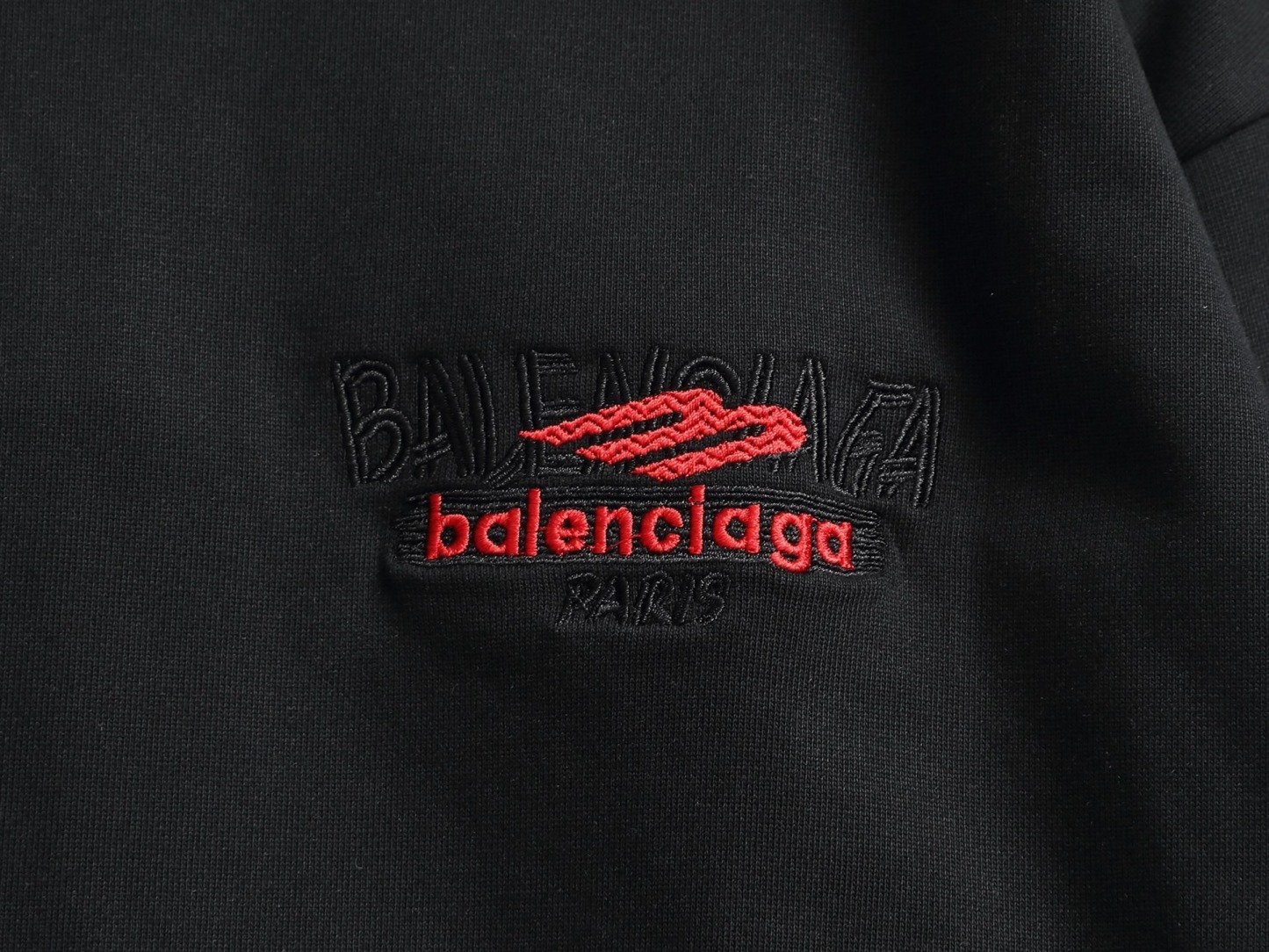 【BALENCIAGA】刺繍長袖 T シャツ