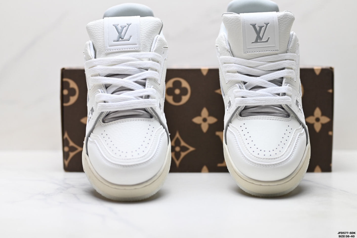 Louis Vuitton Trainer Sneaker Low スニーカー