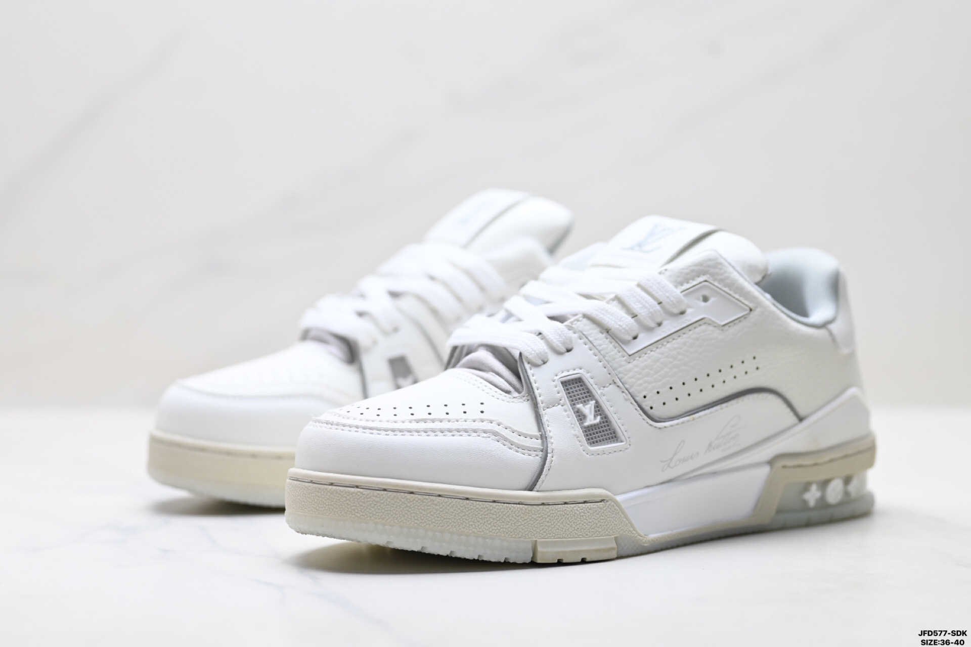 Louis Vuitton Trainer Sneaker Low スニーカー