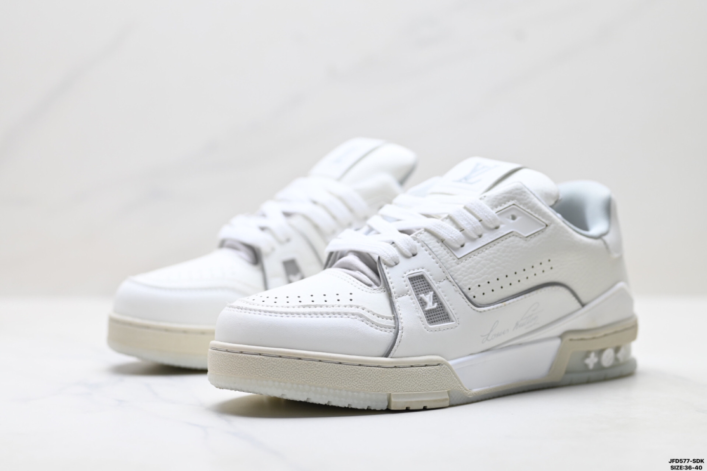 Louis Vuitton Trainer Sneaker Low スニーカー
