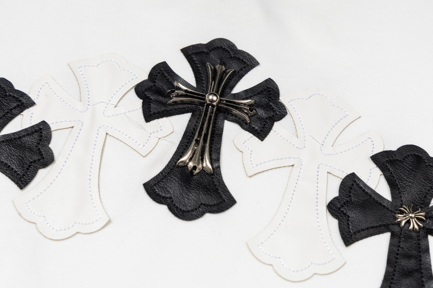 【CHROME HEARTS】長袖 T シャツ