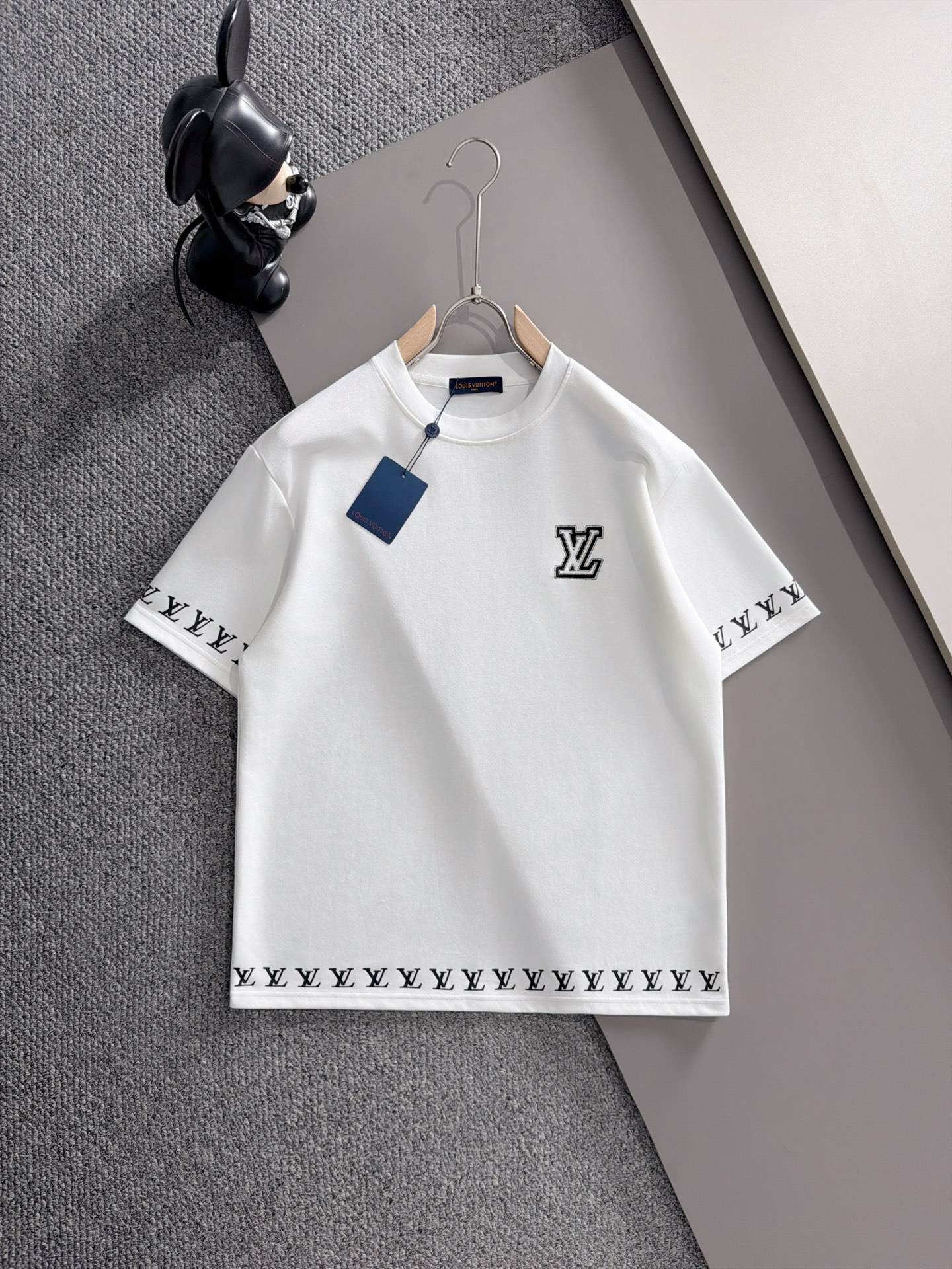 【LOUIS VUITTON】半袖T シャツショートパンツ セットアップ