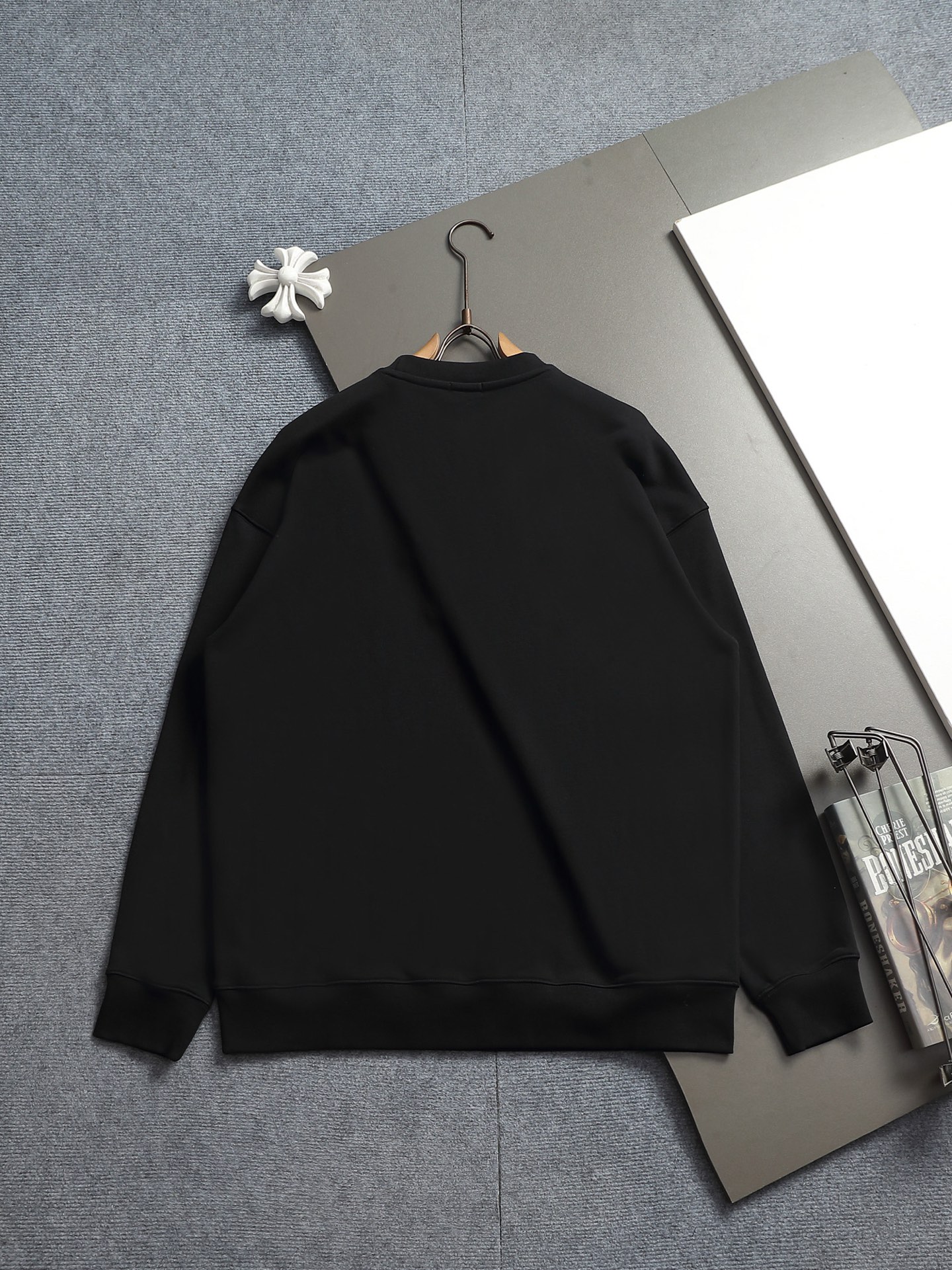 【BURBERRY】刺繍長袖 T シャツ