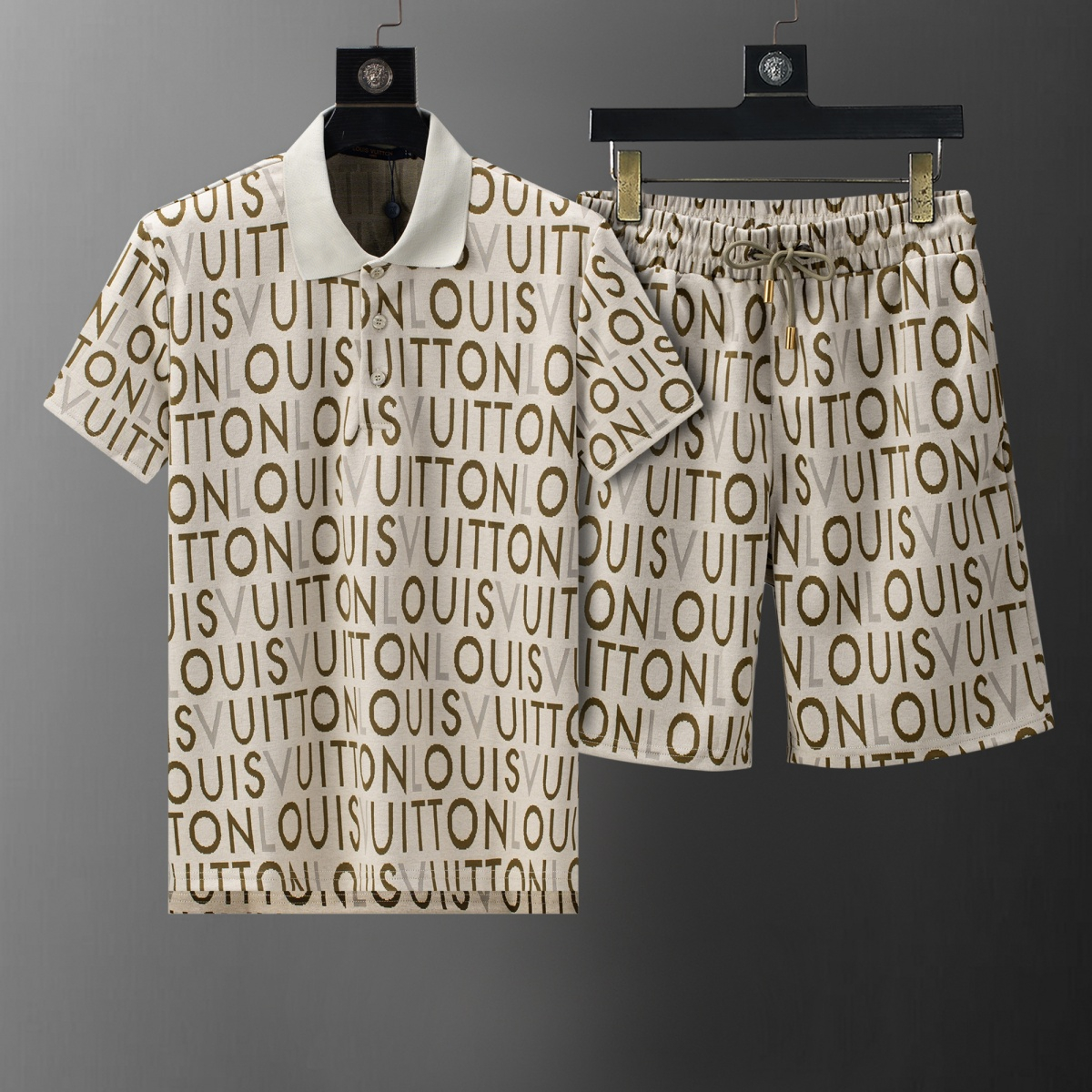 【LOUIS VUITTON】半袖T シャツショートパンツ セットアップ