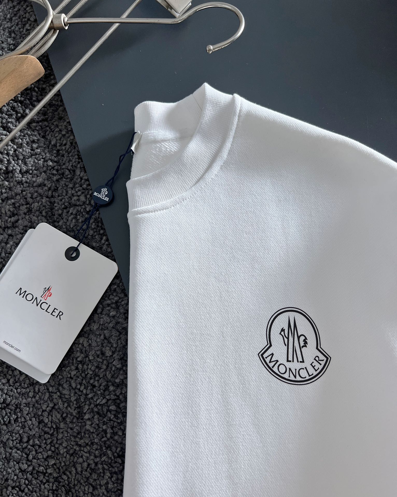 【MONCLER】長袖 T シャツ
