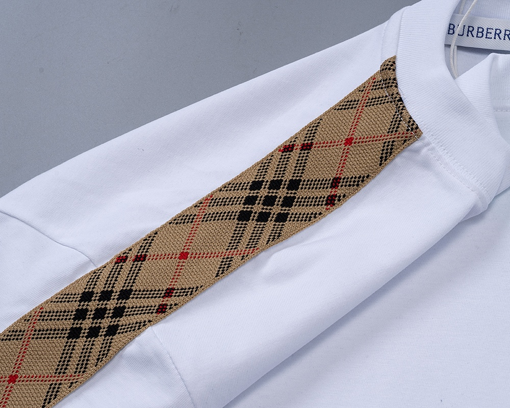 【BURBERRY】半袖T シャツショートパンツ セットアップ