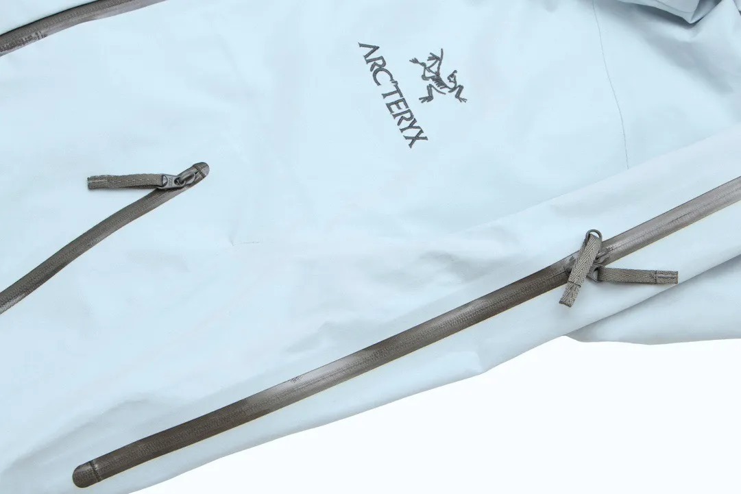 【ARC'TERYX旗艦店】トレッキングジャケット ご好評に付き再入荷！