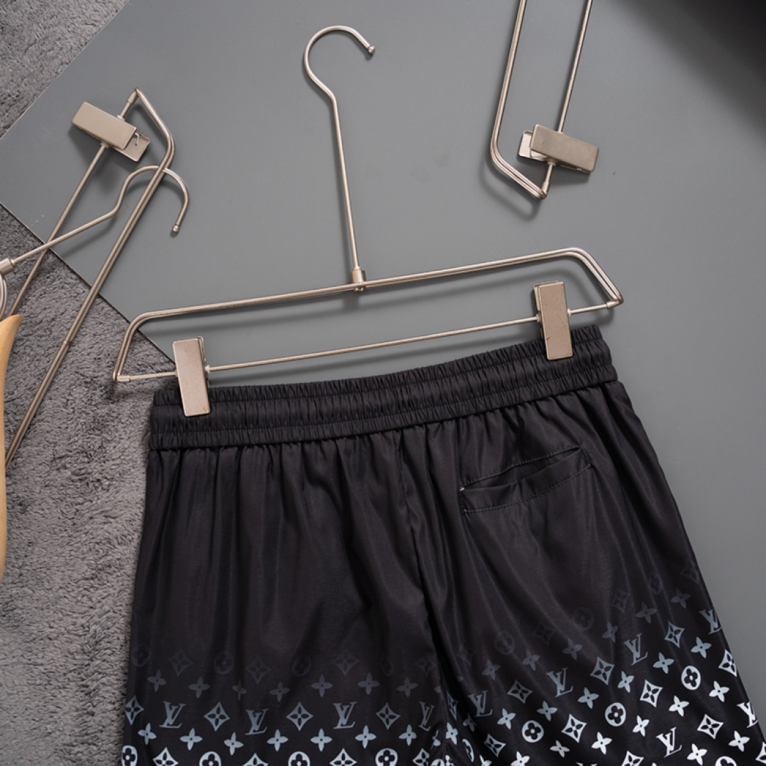 【LOUIS VUITTON】ショートパンツ