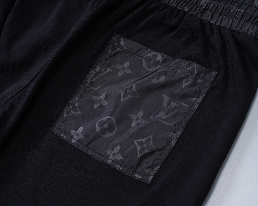 【LOUIS VUITTON】ショートパンツ