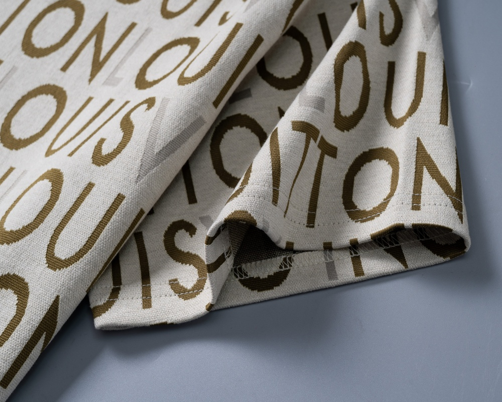 【LOUIS VUITTON】半袖T シャツショートパンツ セットアップ