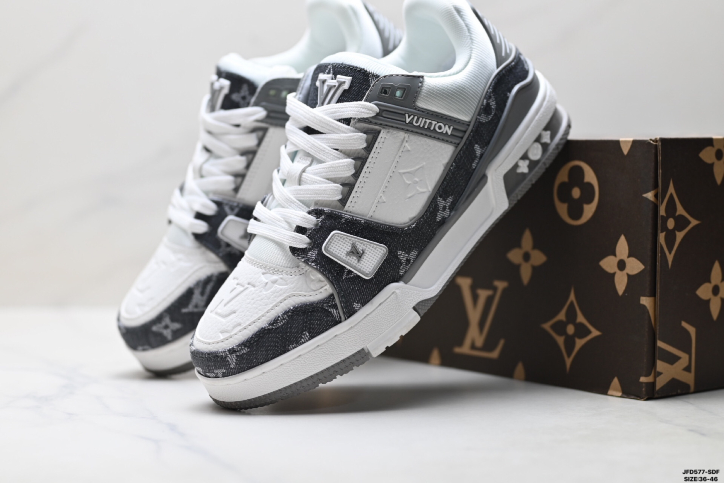 Louis Vuitton Trainer Sneaker Low スニーカー