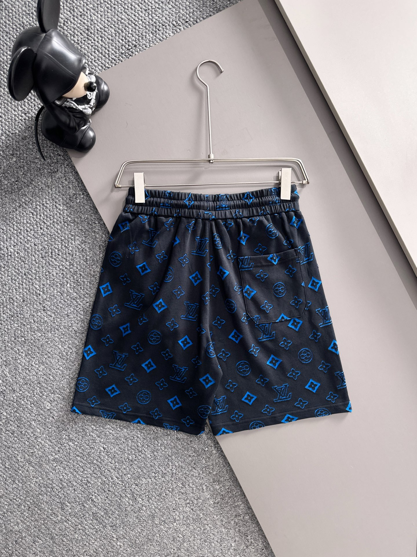 【LOUIS VUITTON】半袖T シャツショートパンツ セットアップ