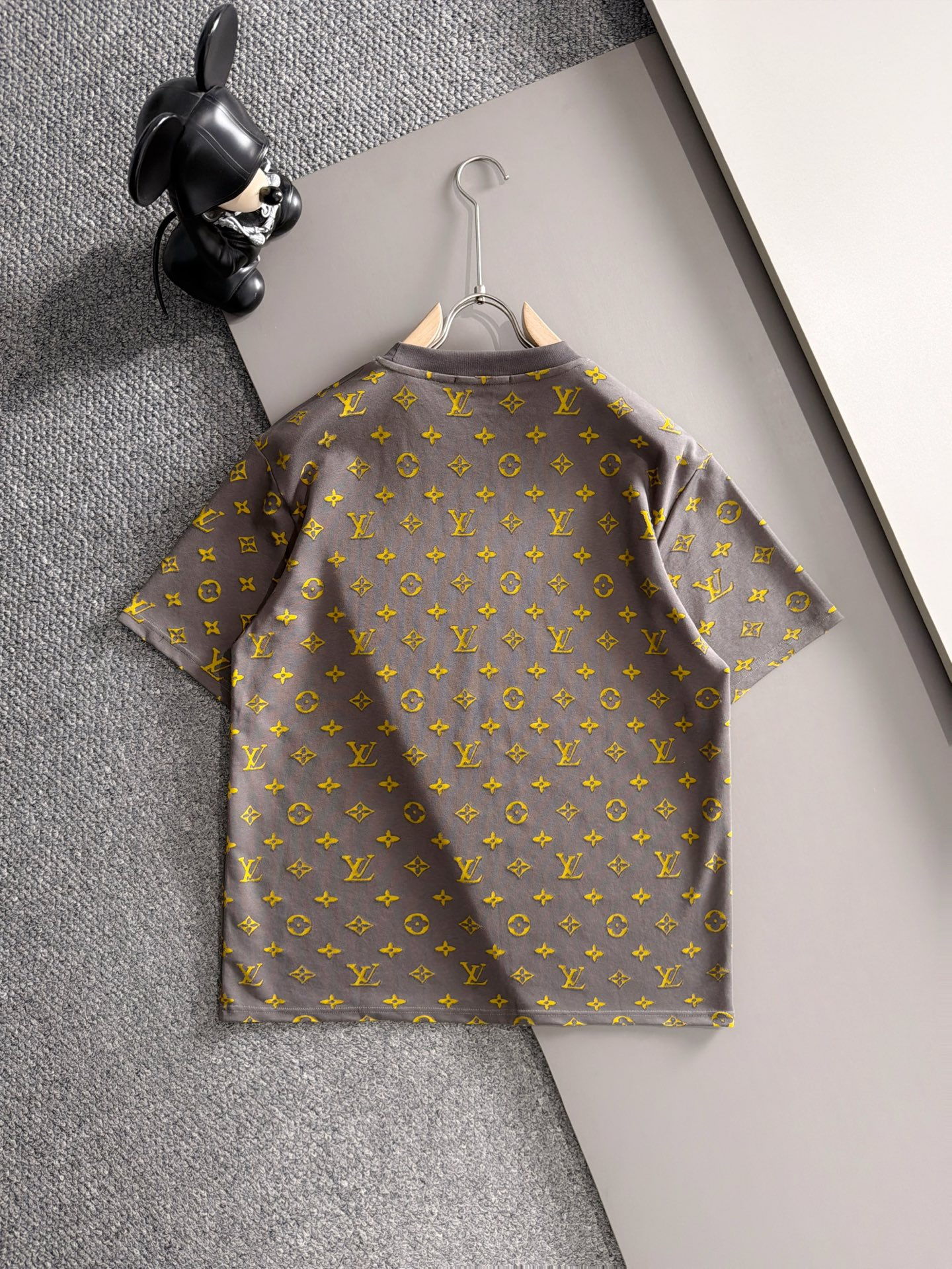 【LOUIS VUITTON】半袖T シャツショートパンツ セットアップ