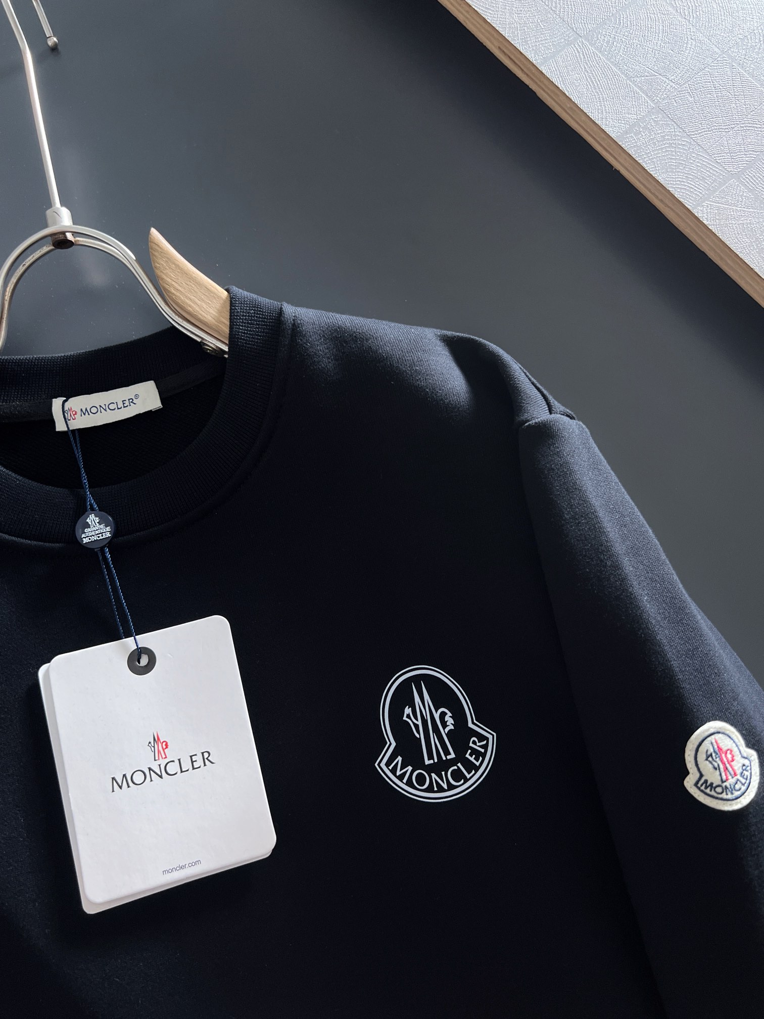 【MONCLER】長袖 T シャツ