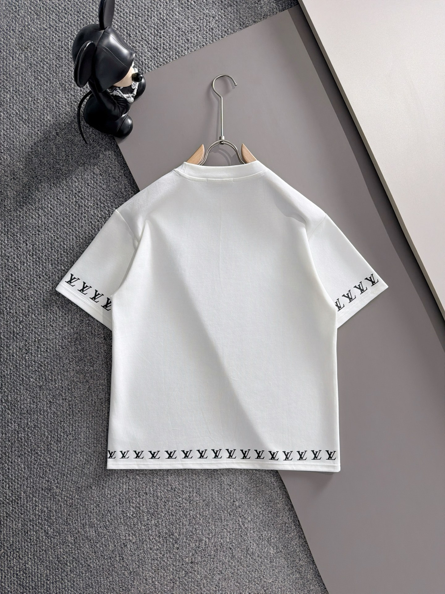 【LOUIS VUITTON】半袖T シャツショートパンツ セットアップ