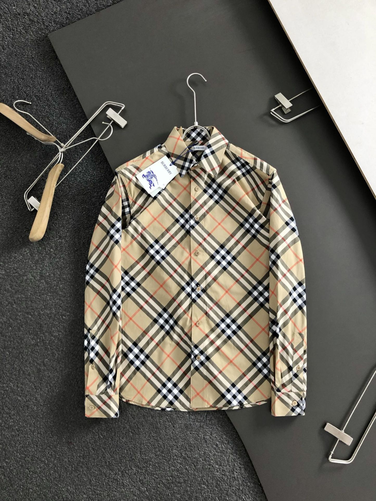 【BURBERRY】長袖シャツ