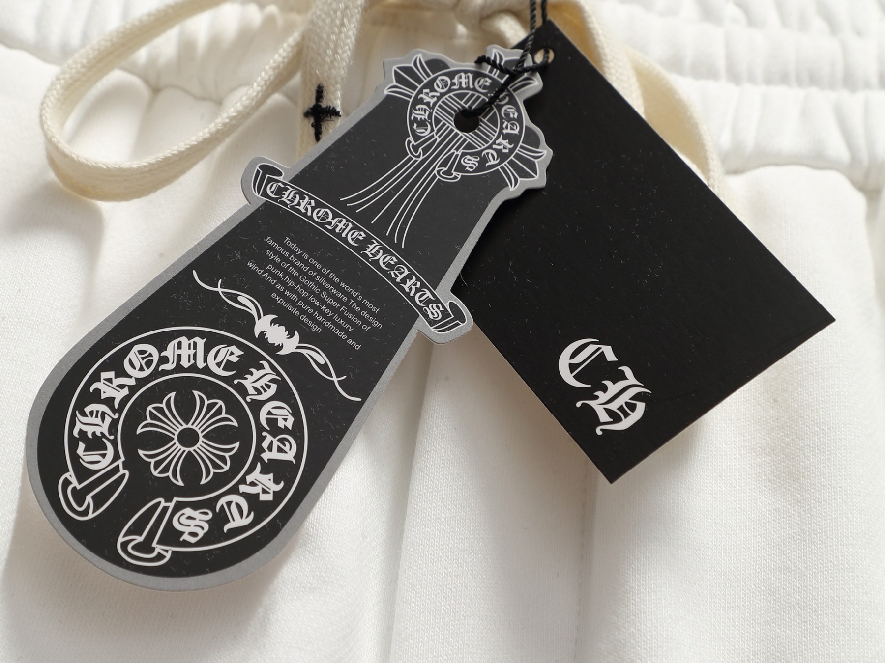【CHROME HEARTS】ショートパンツ