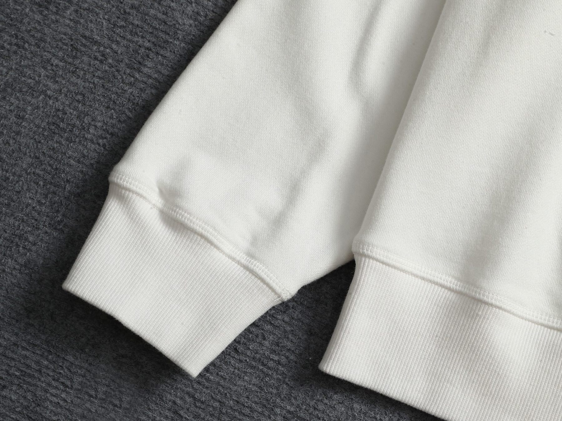 【LOUIS VUITTON】長袖 T シャツ