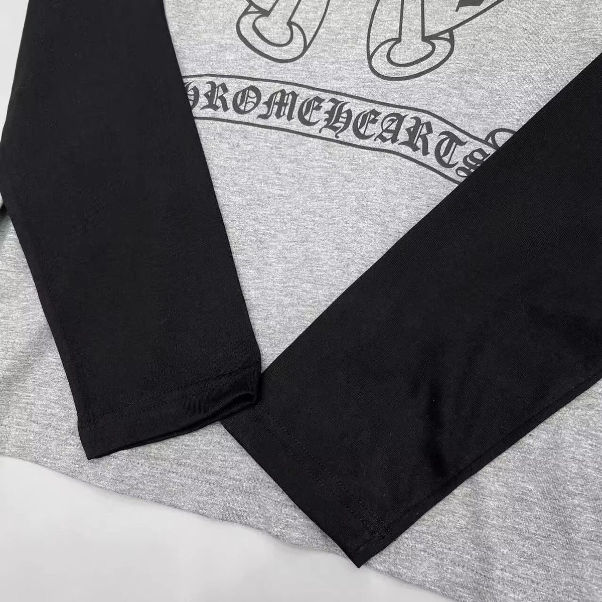 【CHROME HEARTS】クロムハーツ 長袖 男女兼用、ご好評に付き再入荷！