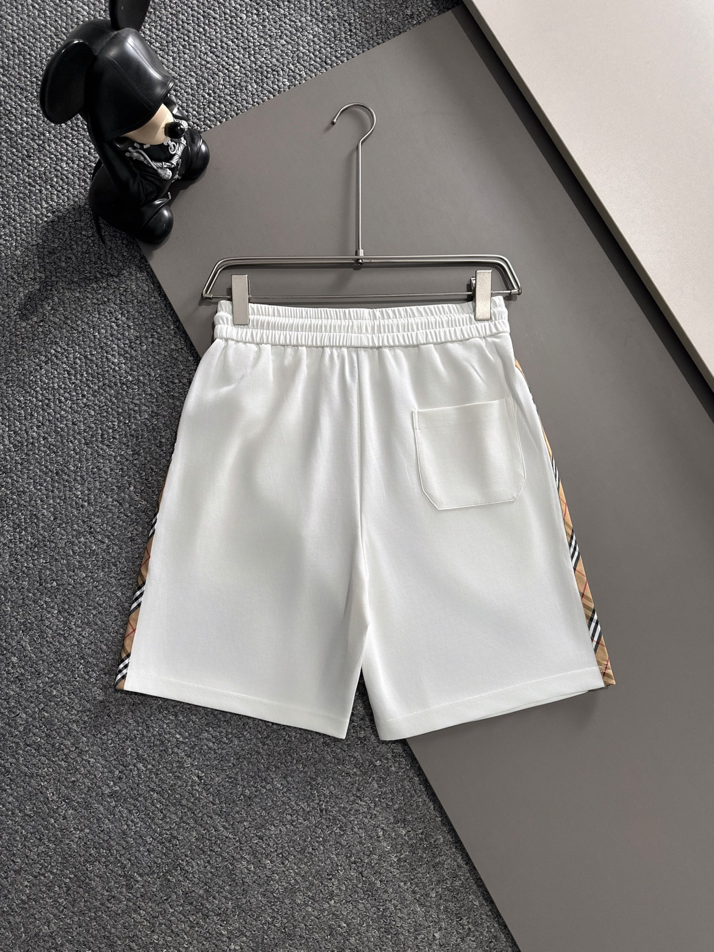 【BURBERRY】半袖T シャツショートパンツ セットアップ