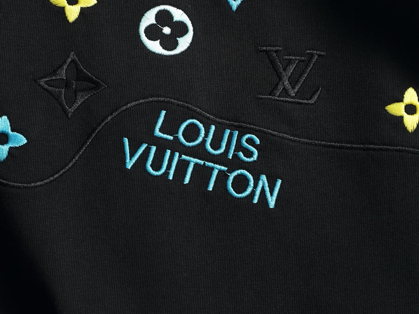【LOUIS VUITTON】刺繍長袖 T シャツ