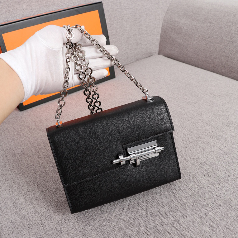 HERMES☆バッグ《ヴェルー》チェーン ミニ ポシェット カーフ 黒