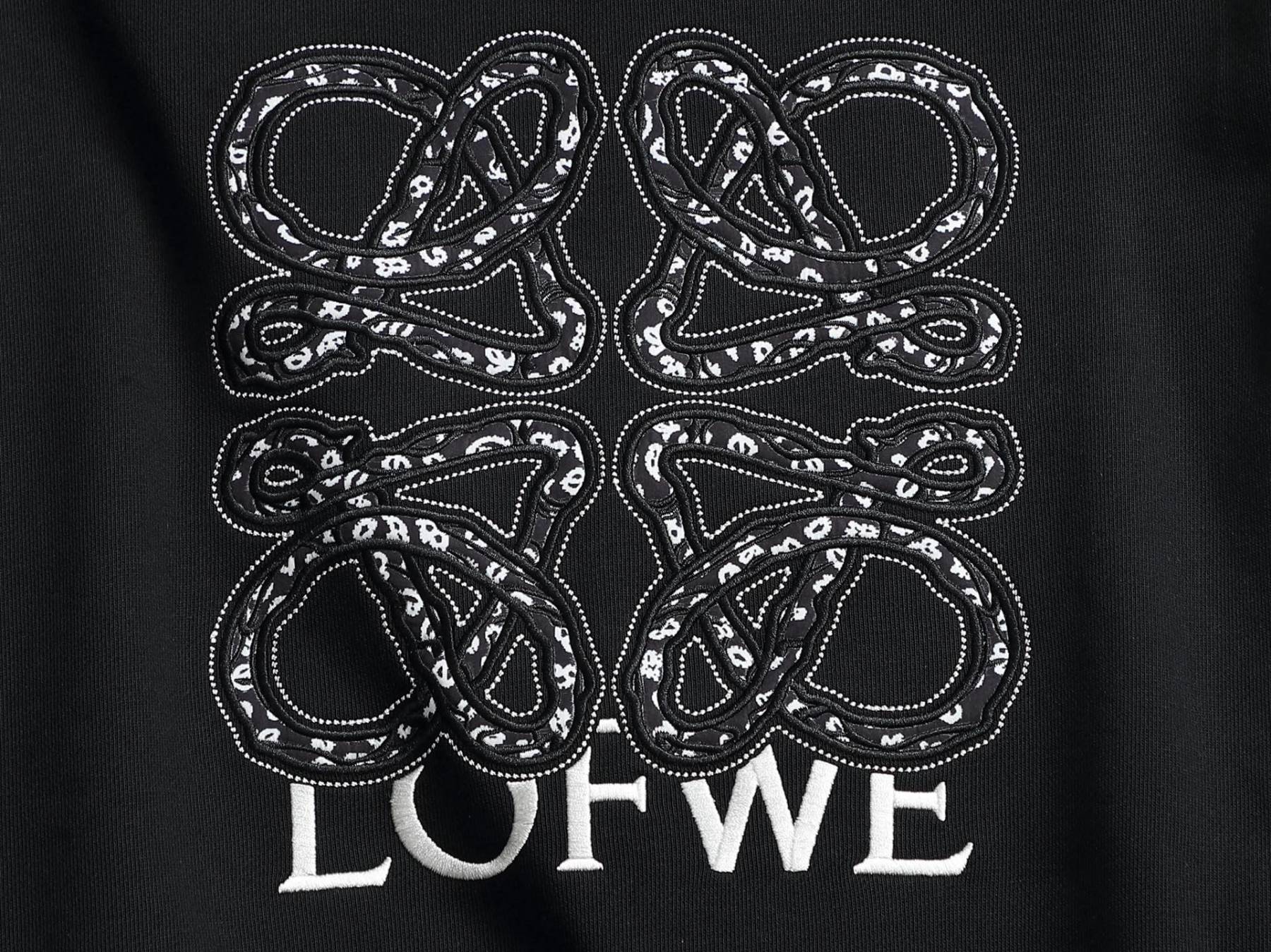 【LOEWE】刺繍長袖 T シャツ