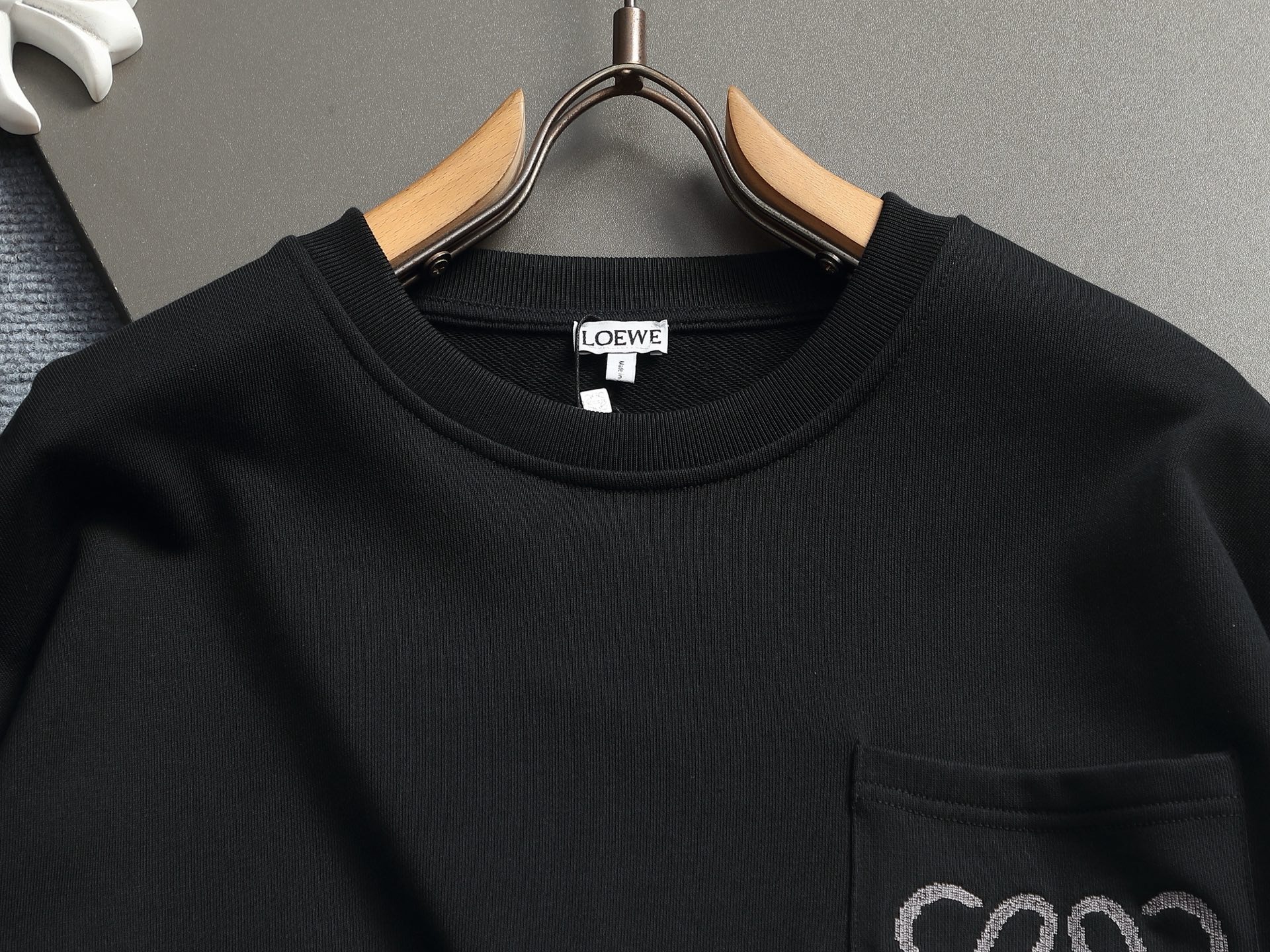 【LOEWE】刺繍長袖 T シャツ