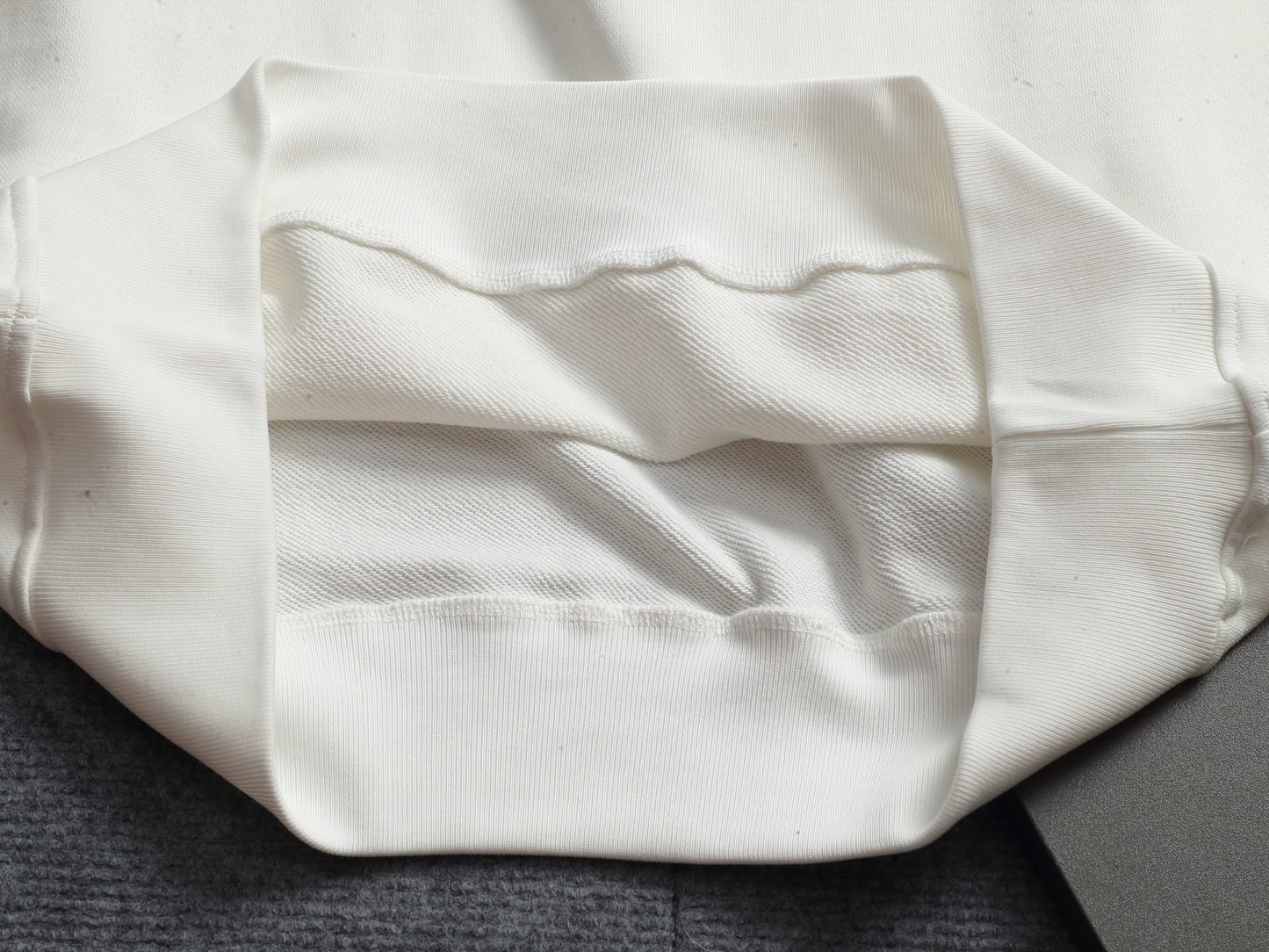 【DIOR】刺繍長袖 T シャツ