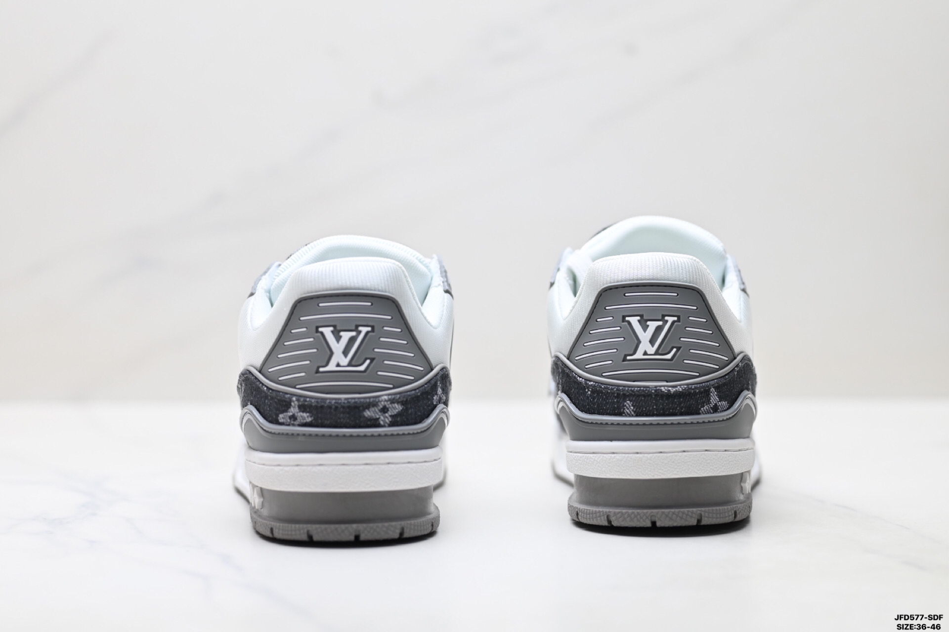 Louis Vuitton Trainer Sneaker Low スニーカー