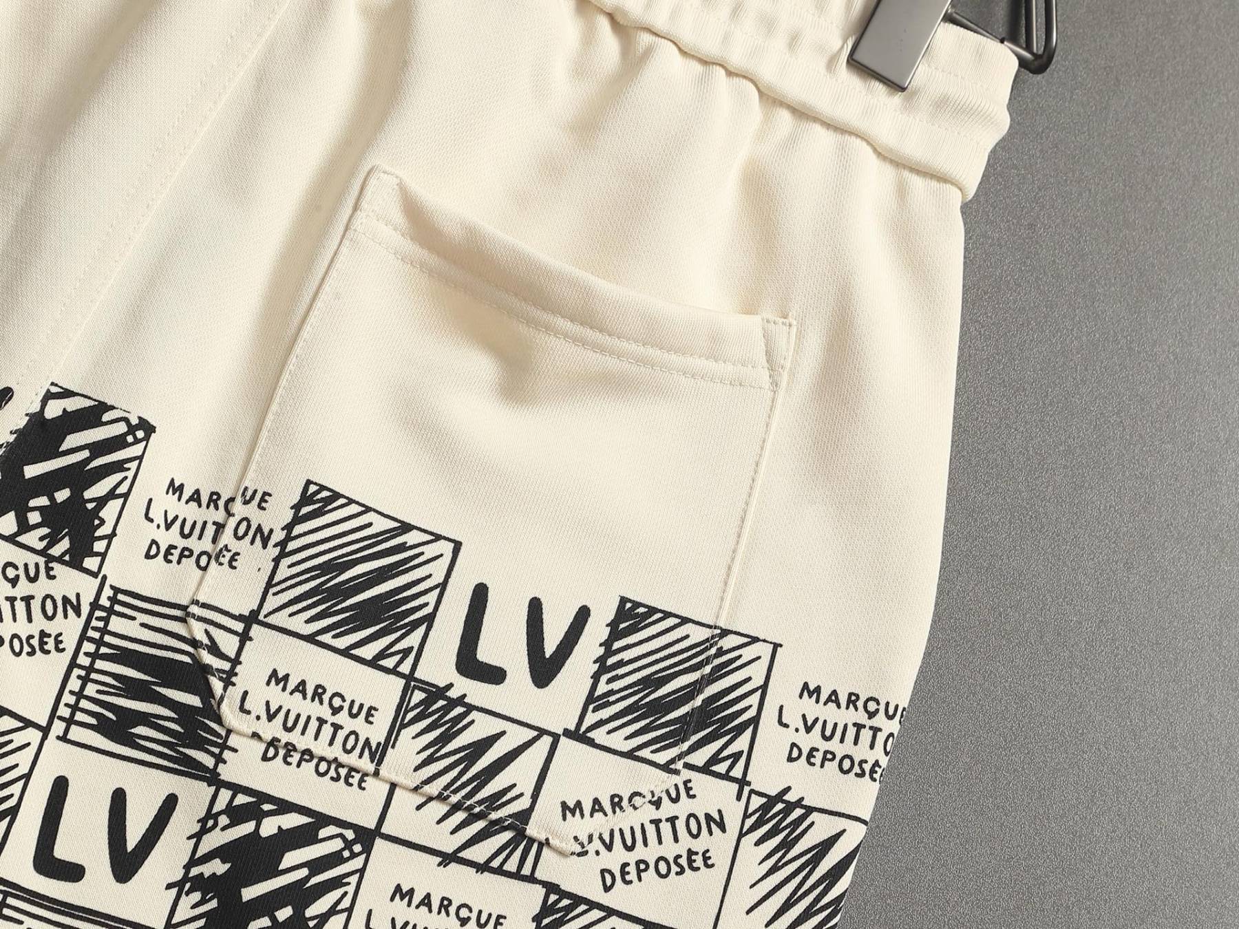 【LOUIS VUITTON】ショートパンツ