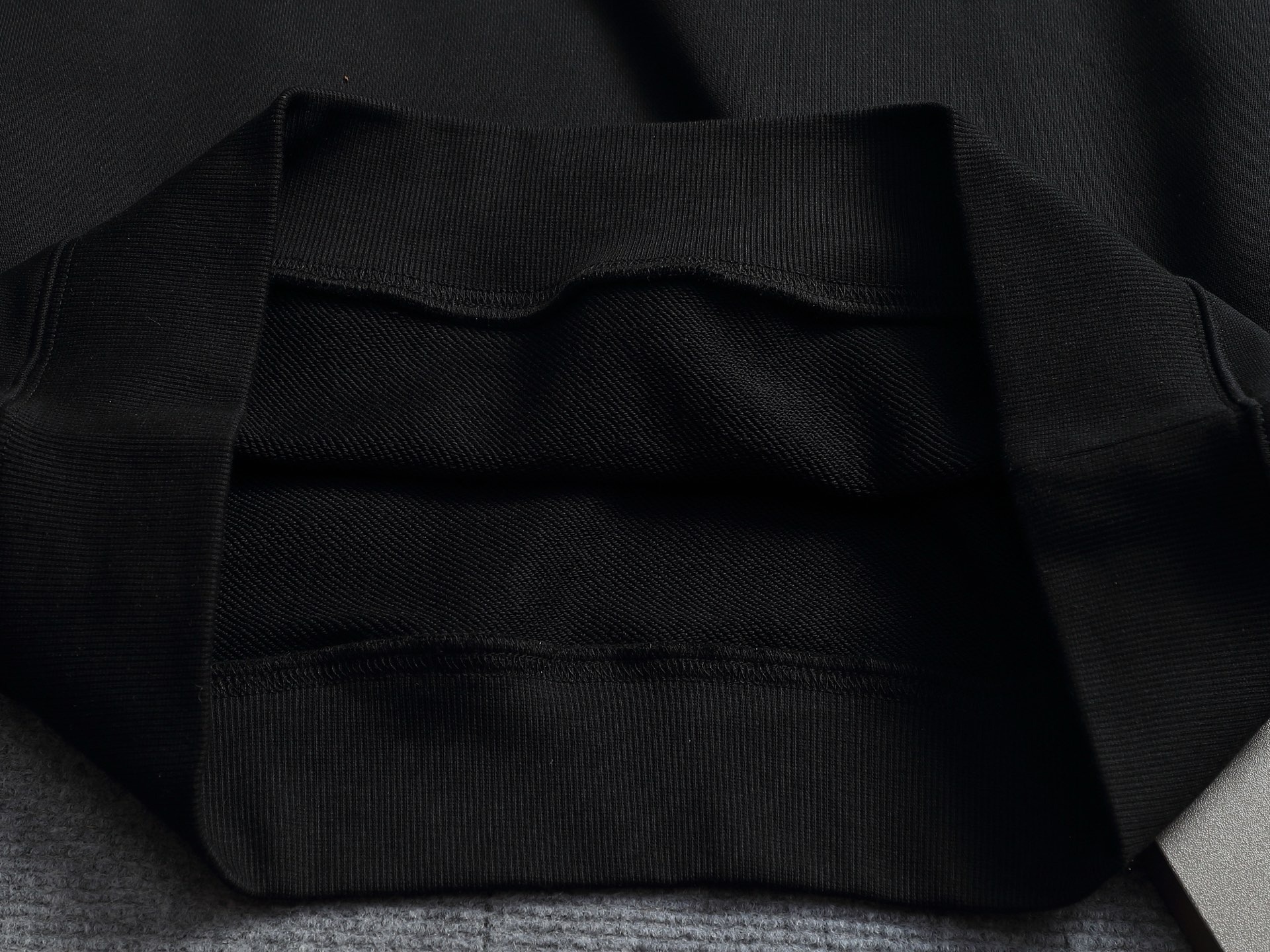 【LOUIS VUITTON】刺繍長袖 T シャツ
