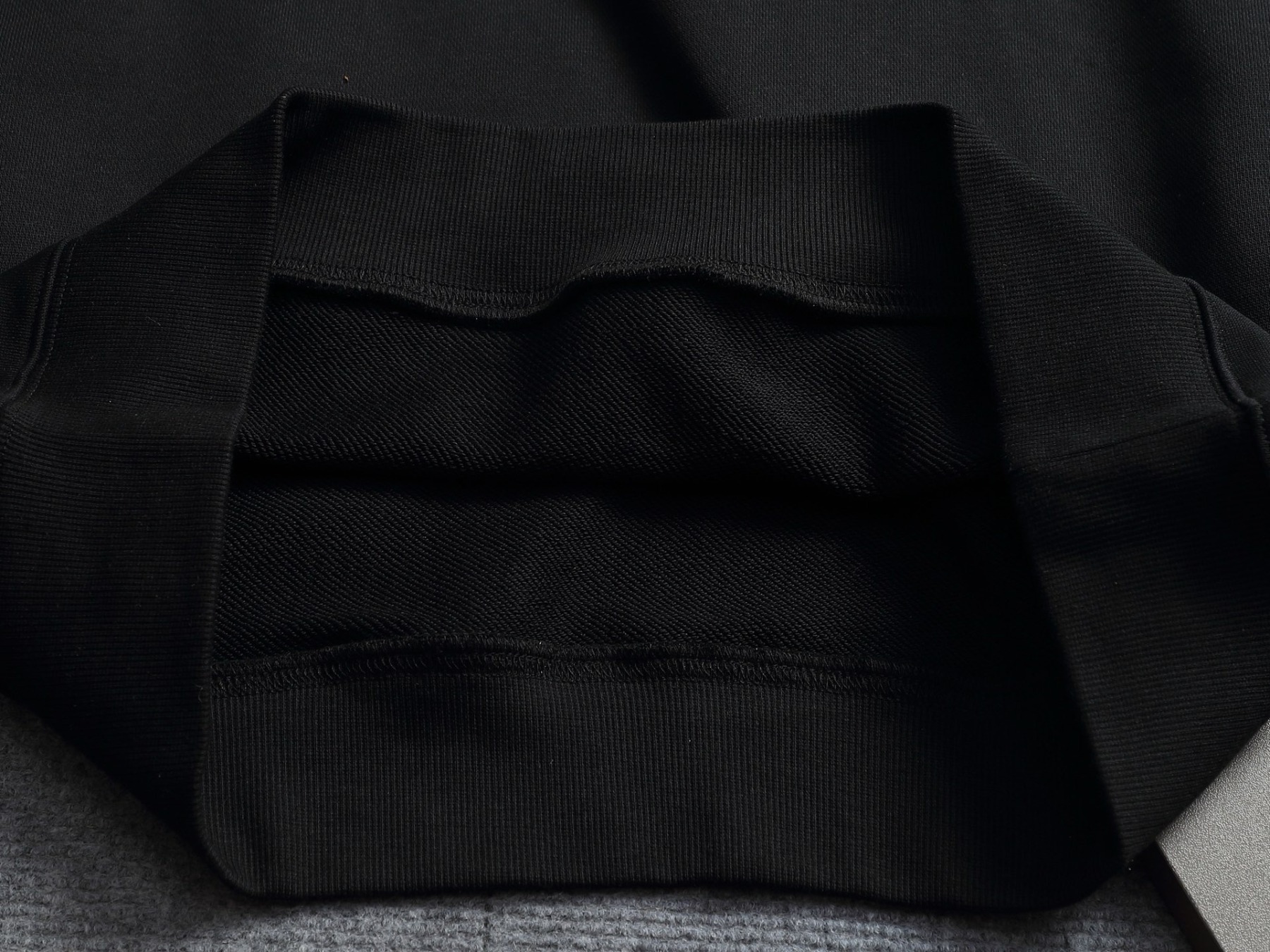 【LOUIS VUITTON】刺繍長袖 T シャツ