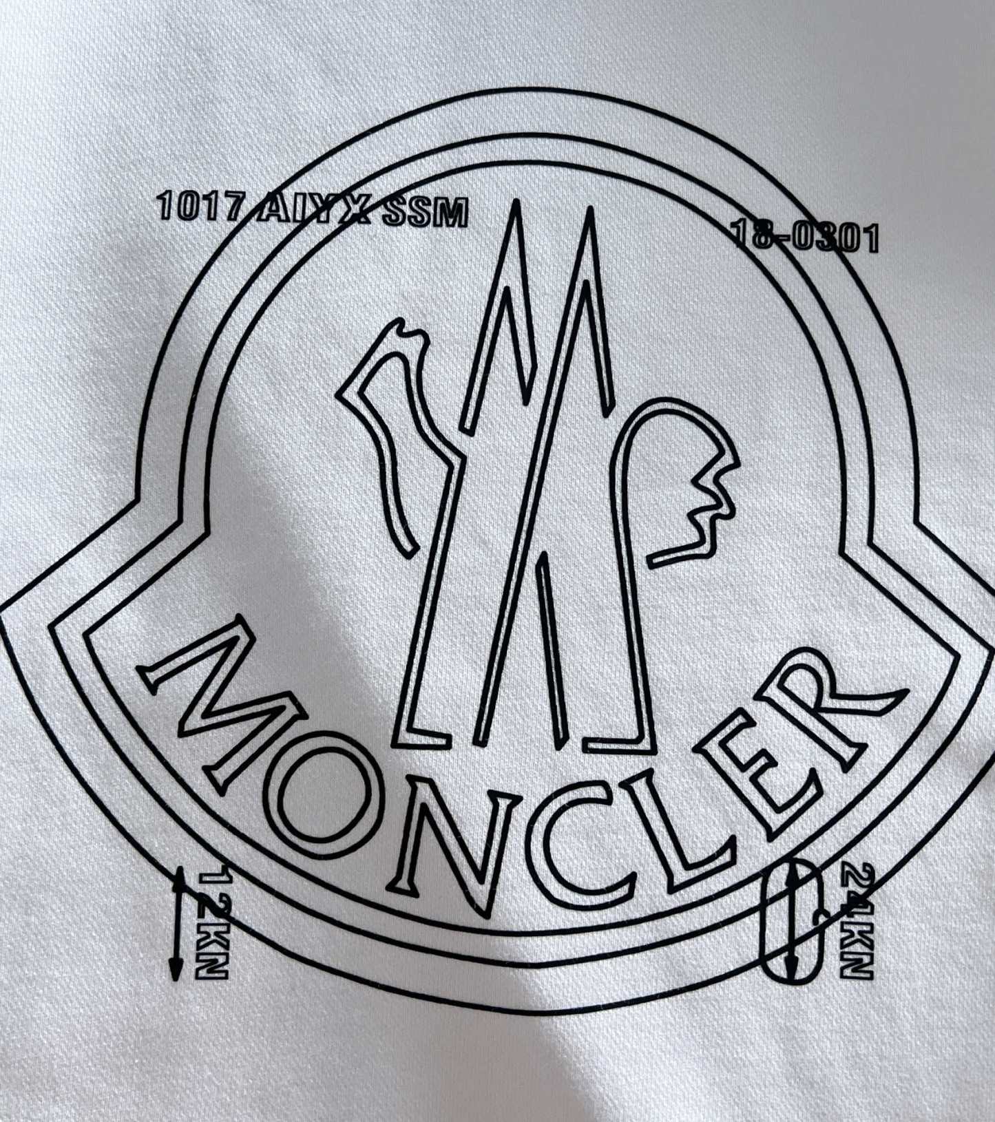 【MONCLER】長袖 T シャツ