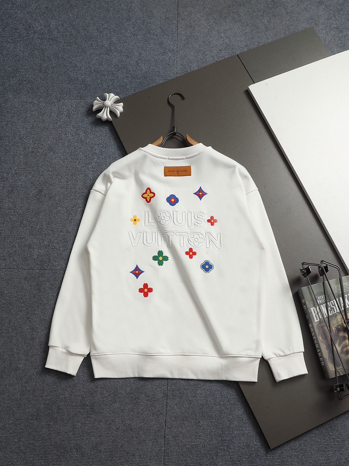 【LOUIS VUITTON】刺繍長袖 T シャツ