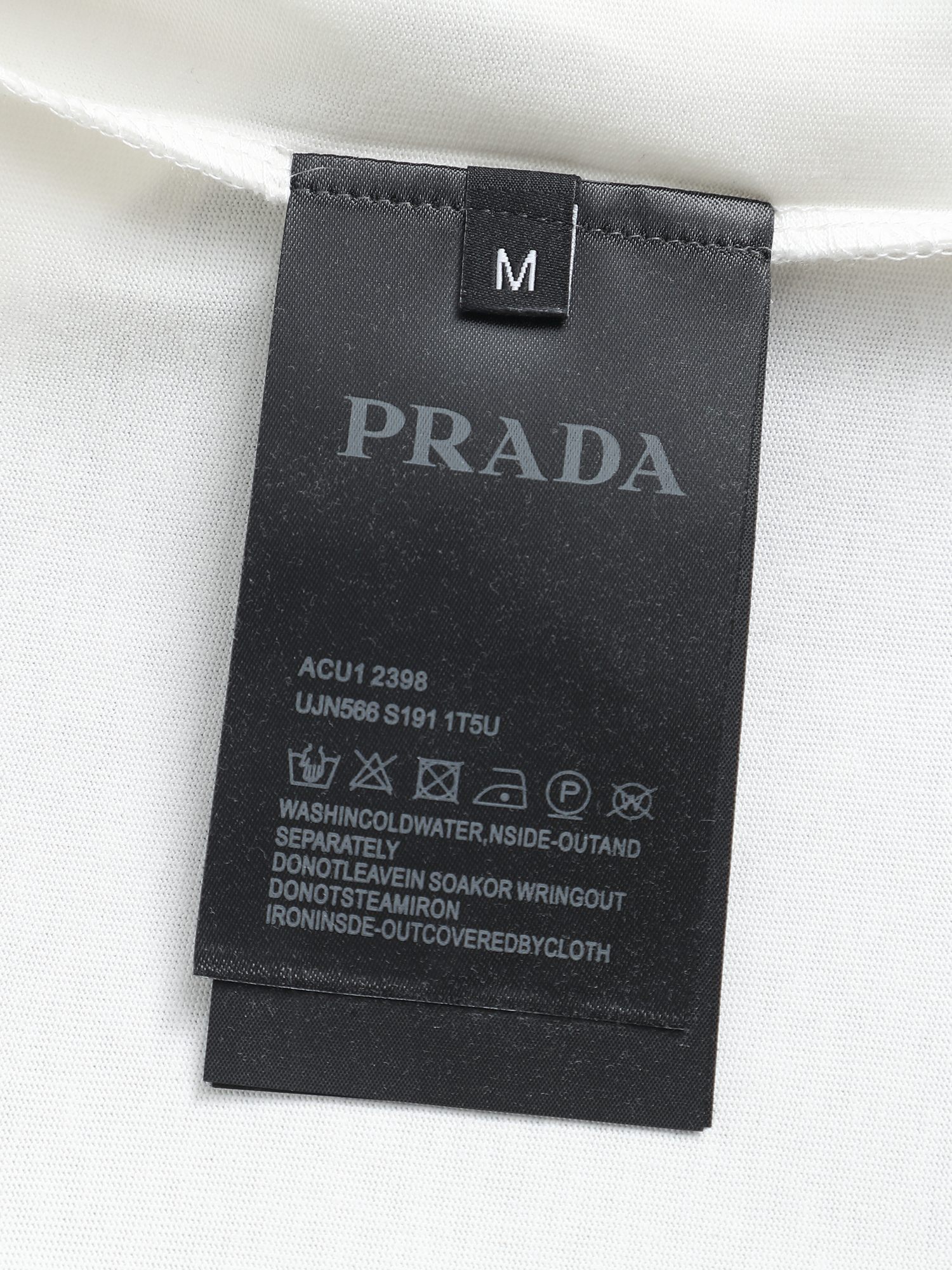 【PRADA】半袖 T シャツ