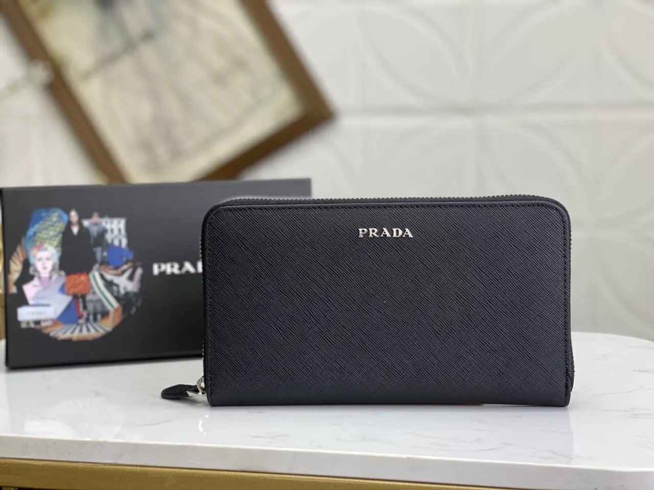 PRADA（プラダ） 財布 21x12cm
