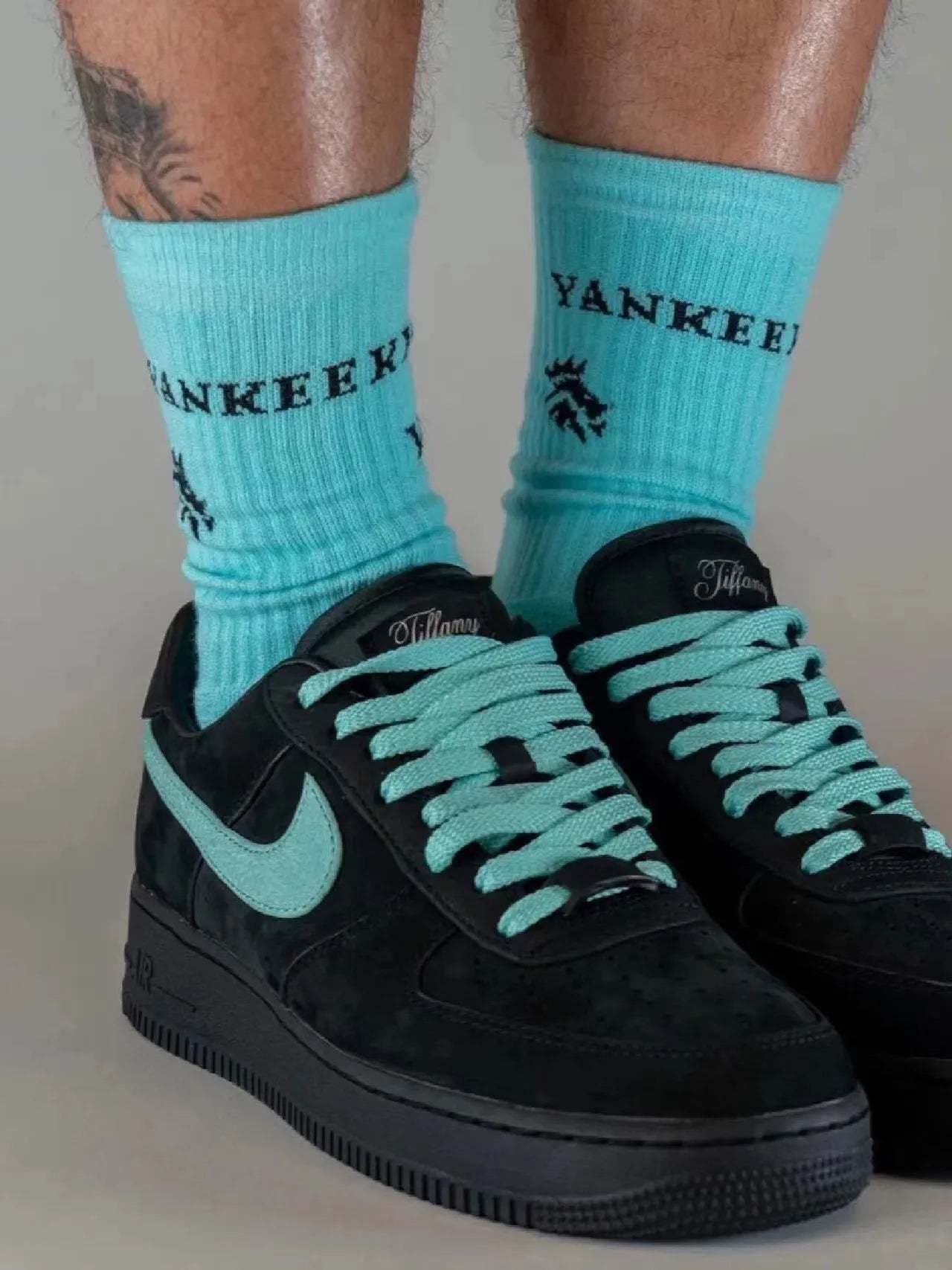 🔥限定30個！売り切れ次第終わり！【NIKE |公式サイトは】🔥★送関込★世界中を震撼させた話題のコラボ★◆超人気◆ 雑誌、ＴＶ、映画に登場アイテム♪