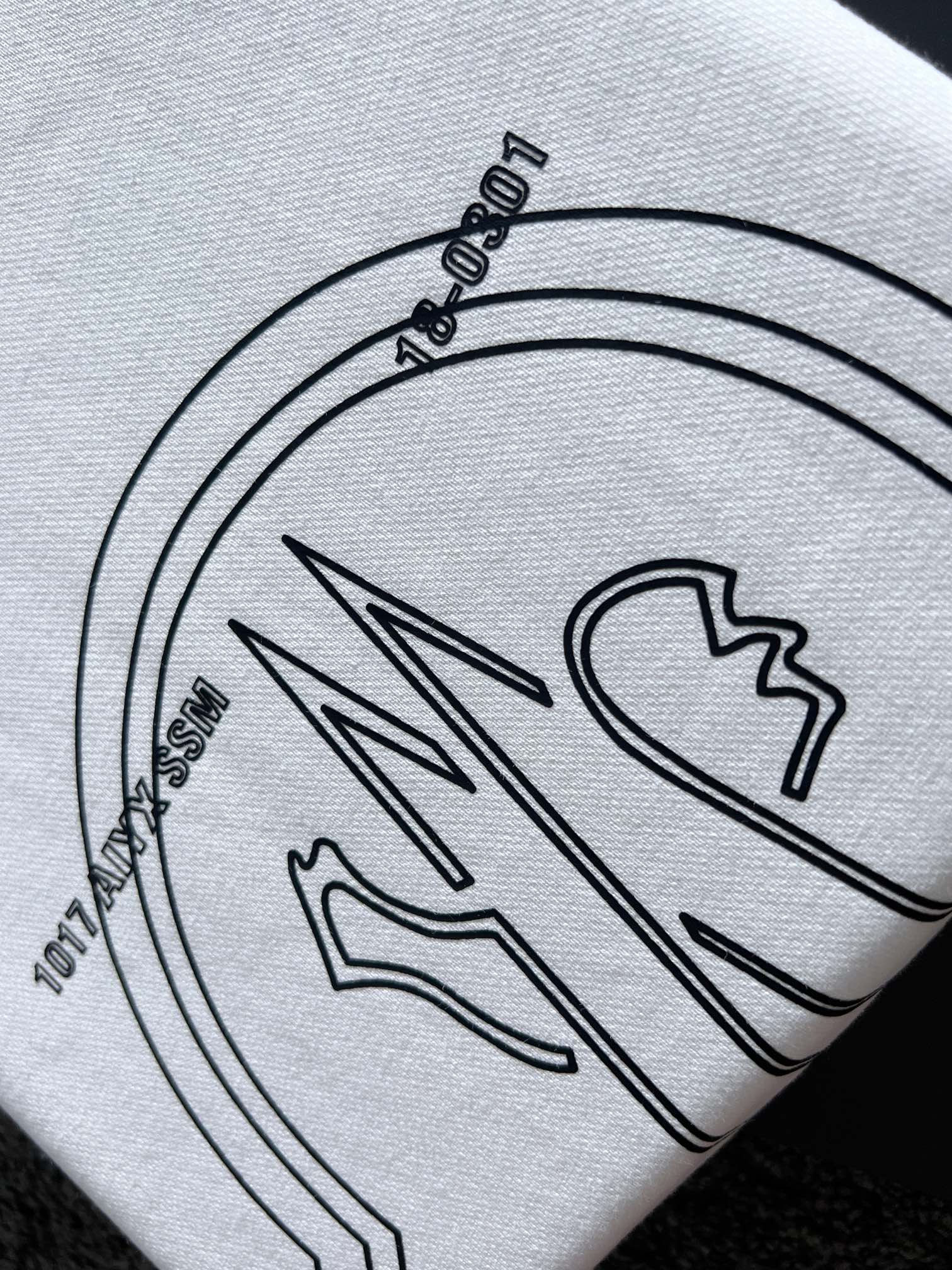 【MONCLER】長袖 T シャツ