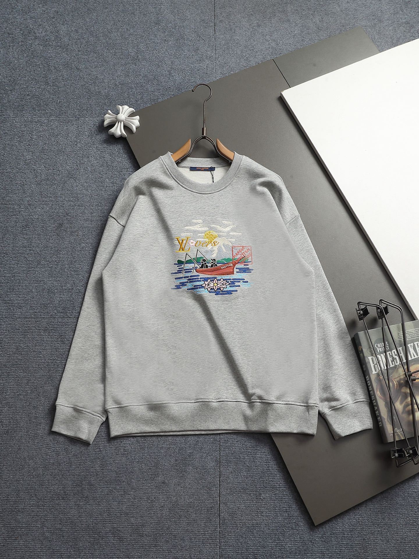 【LOUIS VUITTON】刺繍長袖 T シャツ