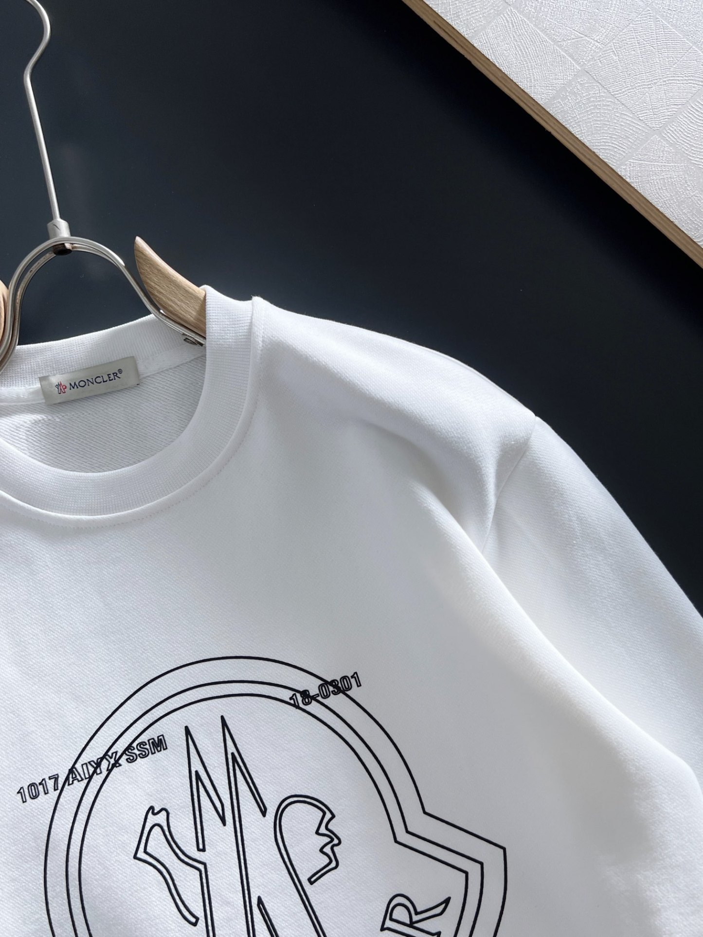 【MONCLER】長袖 T シャツ