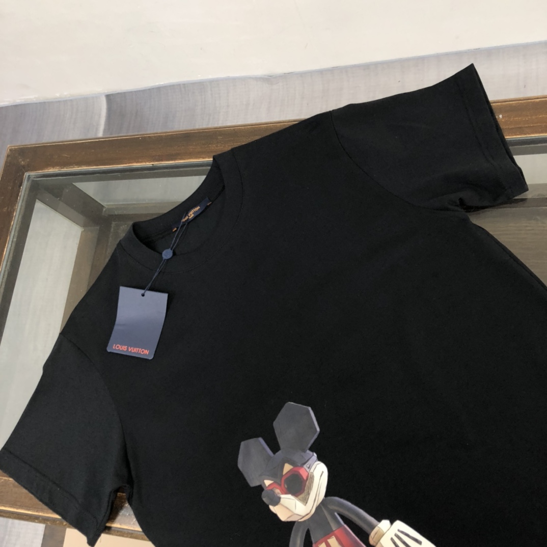 【LOUIS VUITTON】ルイヴィトン 半袖Tシャツ 男女兼用、ご好評に付き再入荷！