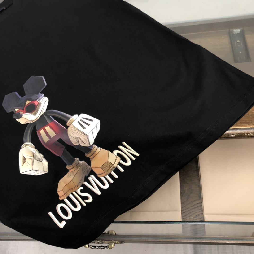 【LOUIS VUITTON】ルイヴィトン 半袖Tシャツ 男女兼用、ご好評に付き再入荷！